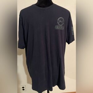 Under Armour Men's Dark Tee with Freedom Logo